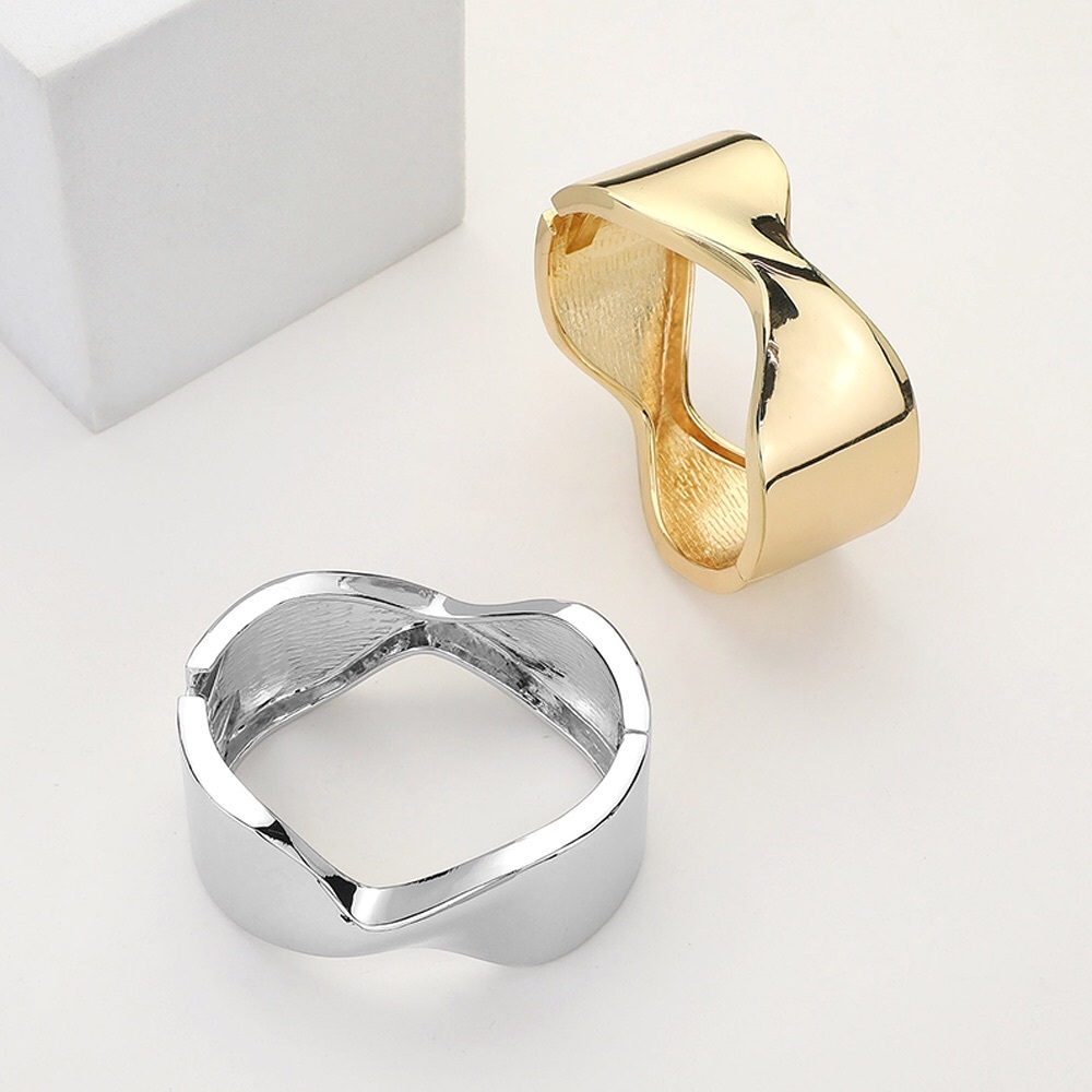 Metal Wavy Hinged Bracelet - Gold or Silver